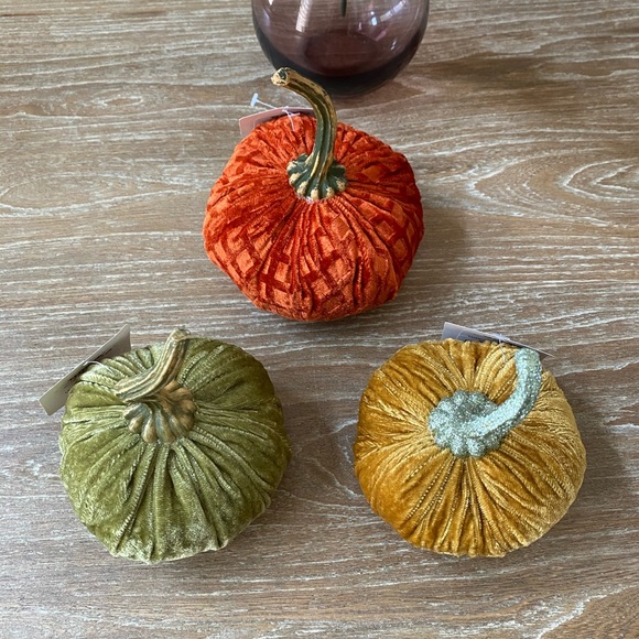 3 small helloween  pumpkin - Picture 2 of 3